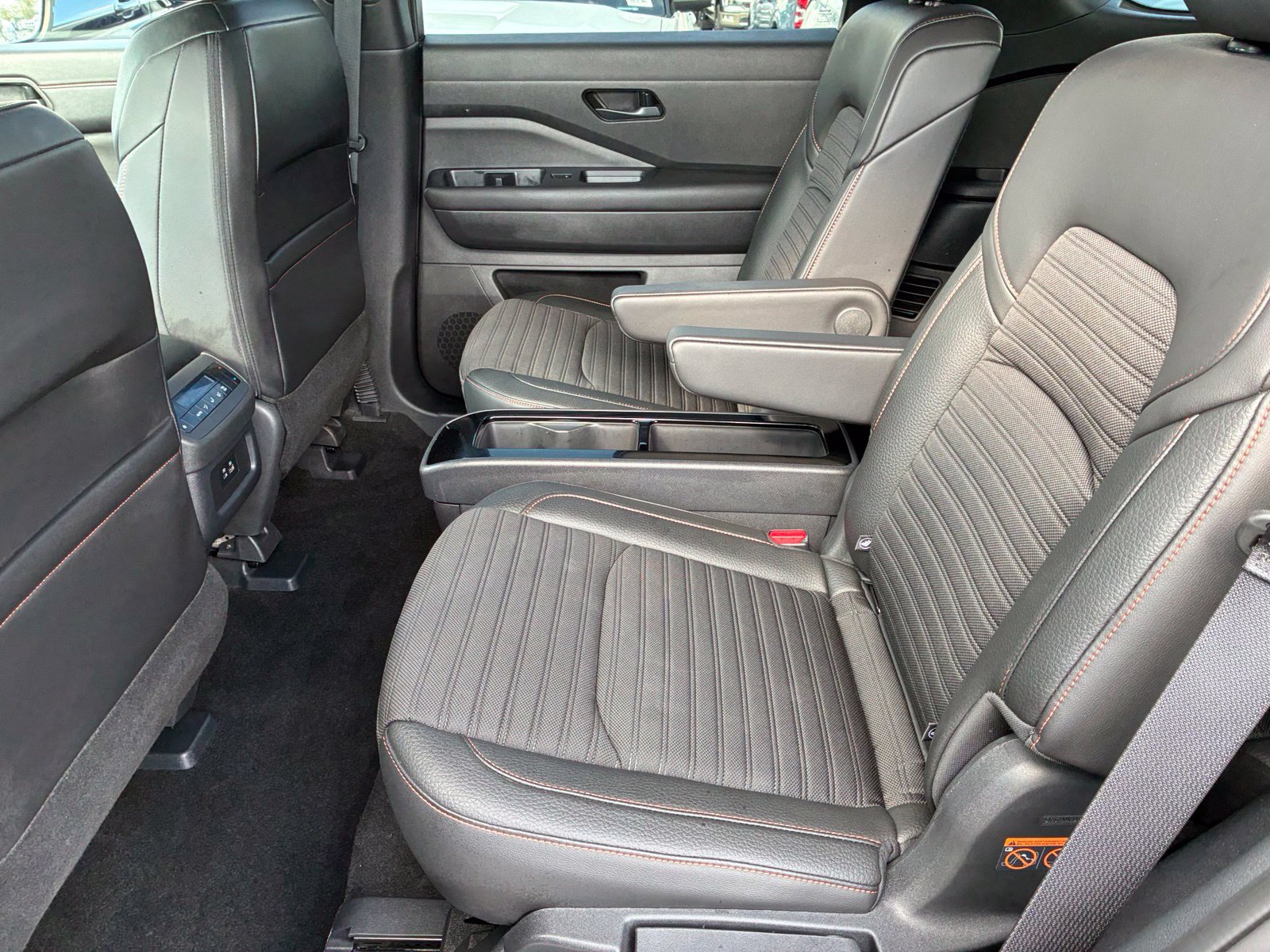 Used 2025 Nissan Pathfinder Rock Creek AWD/4WD image 15