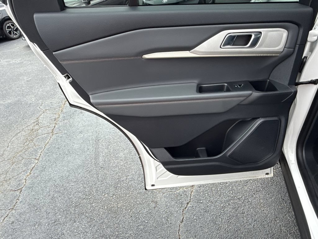 Certified 2026 Ford Explorer Active RWD image 23