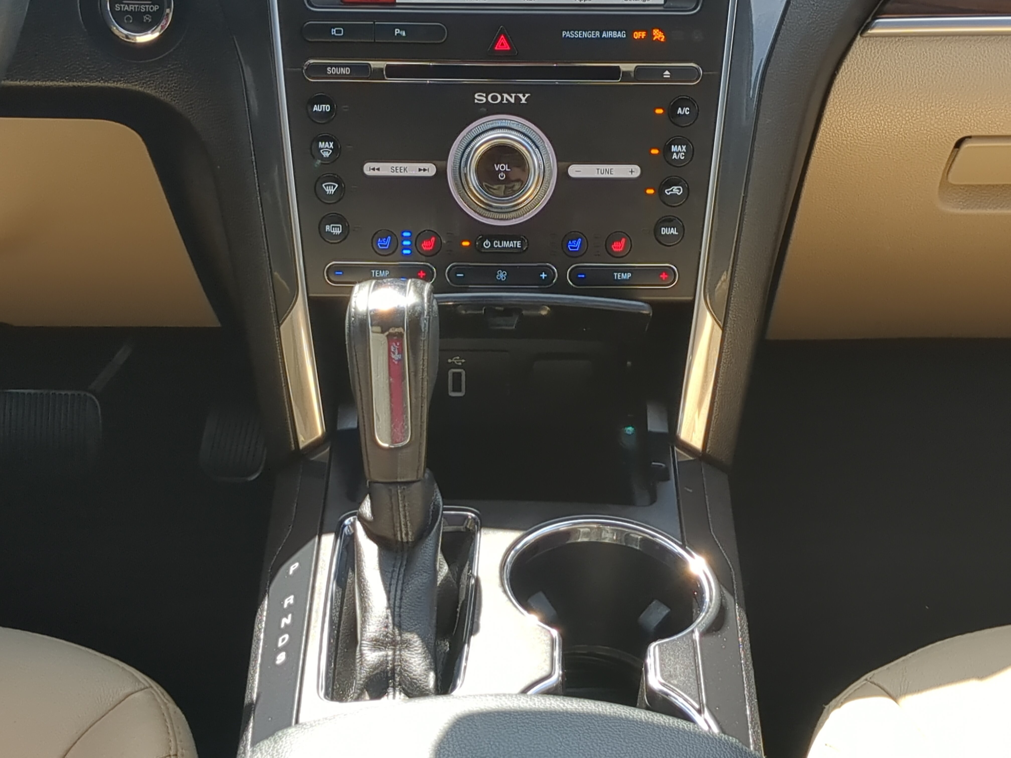 Certified 2017 Ford Explorer Limited FWD image 17