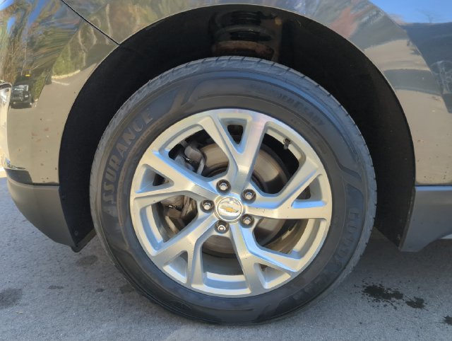 Used 2018 Chevrolet Equinox LT w/ LPO, Protection Package AWD/4WD image 10