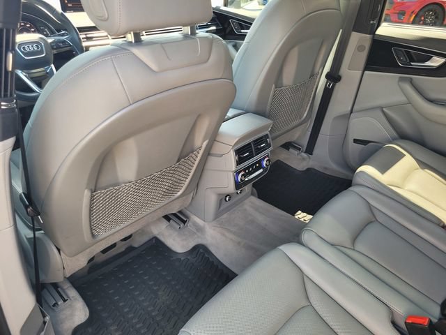 Used 2019 Audi Q7 3.0T Premium Plus w/ Premium Plus Package AWD/4WD image 12