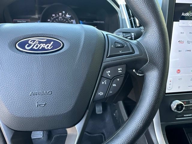 Certified 2024 Ford Edge SE w/ Black Appearance Package AWD/4WD image 19