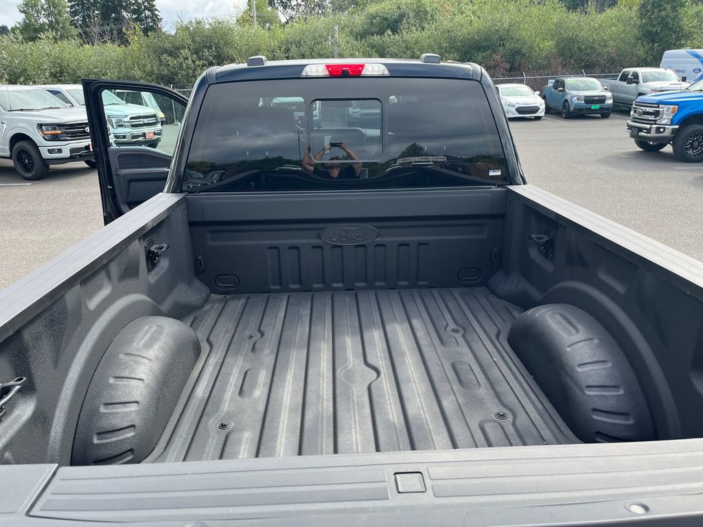 Certified 2023 Ford F350 Platinum AWD/4WD image 27