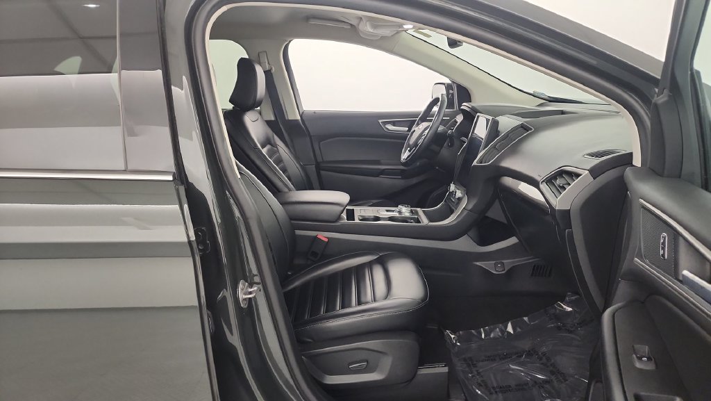 Certified 2024 Ford Edge SEL AWD/4WD image 28