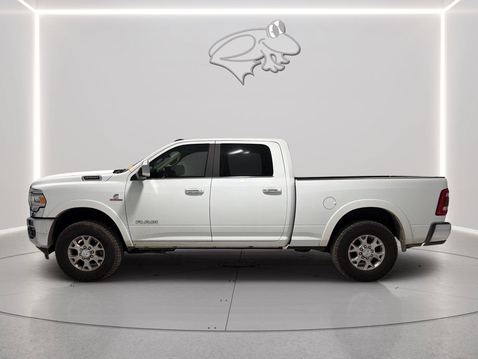 Used 2022 RAM 2500 Laramie AWD/4WD image 2