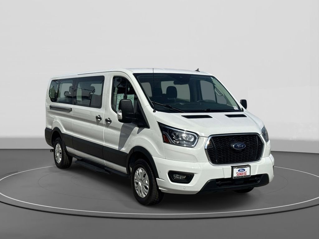 Certified 2022 Ford Transit 350 XLT RWD image 4