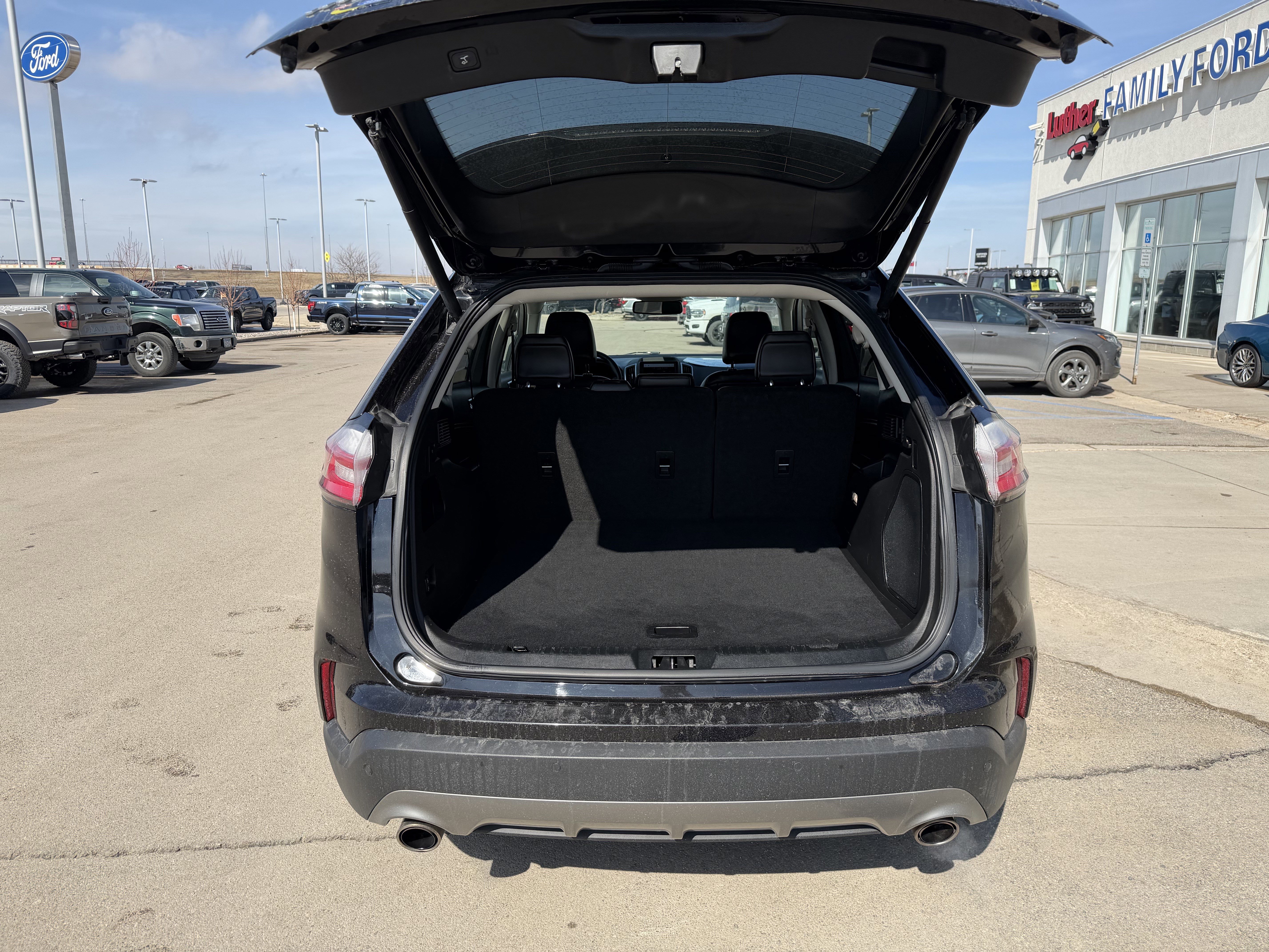 Certified 2024 Ford Edge Titanium AWD/4WD image 22