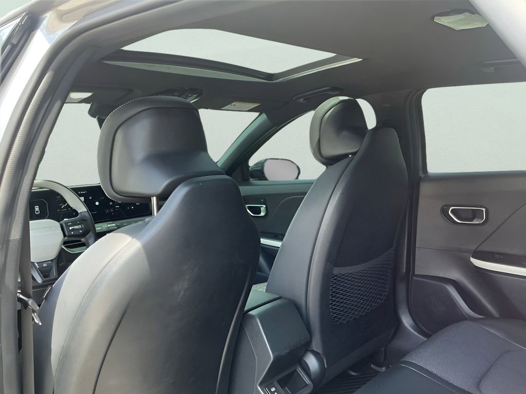 Used 2025 Kia K4 GT-Line w/ GT-Line Sunroof Package FWD image 18