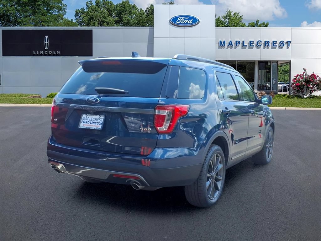 Certified 2017 Ford Explorer XLT w/ Equipment Group 202A AWD/4WD image 4