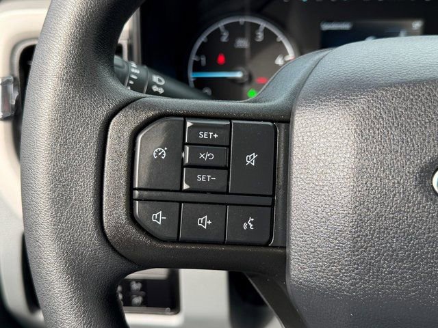 Certified 2025 Ford F250 XL w/ XL Chrome Package image 31