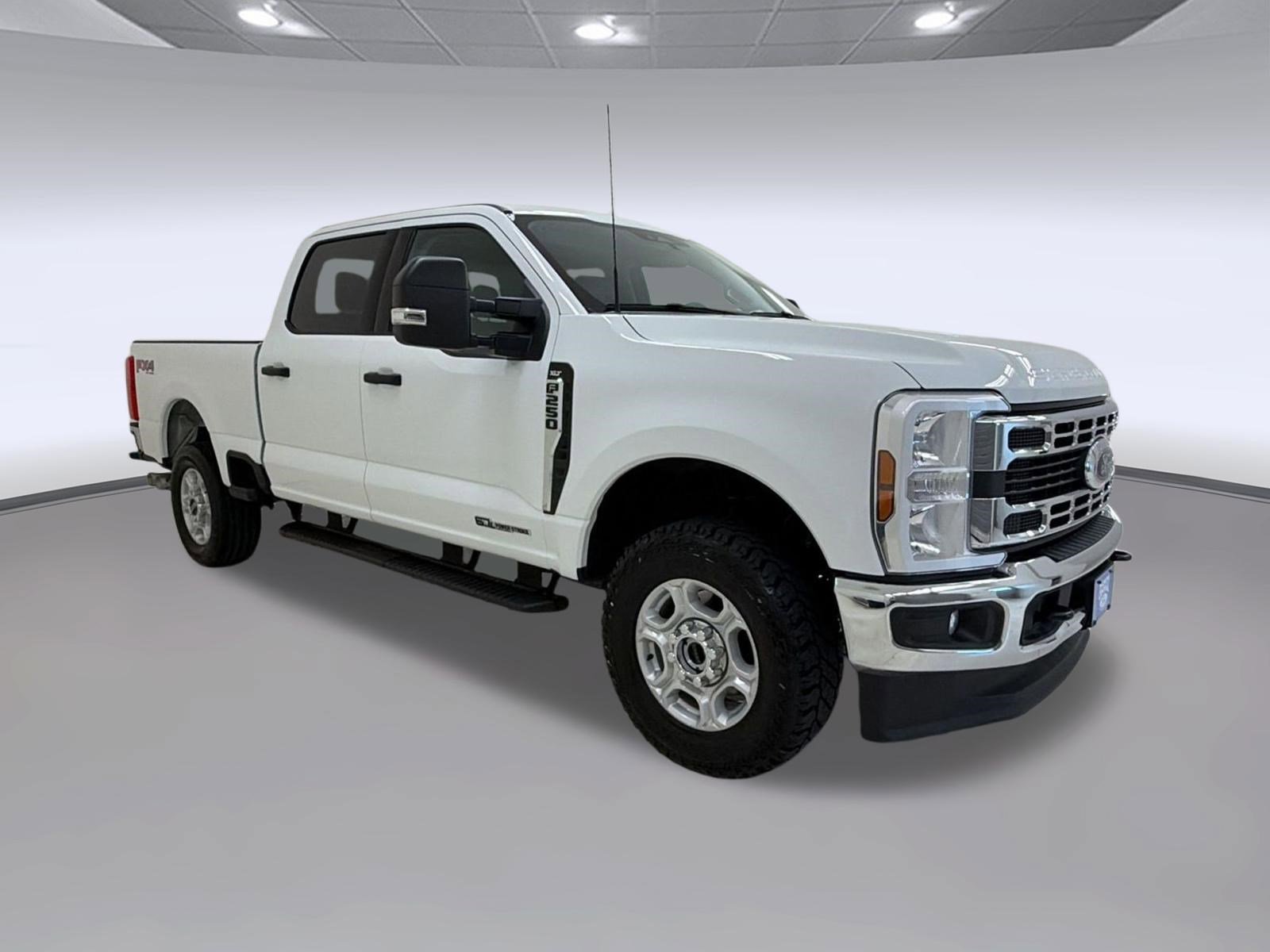 Certified 2025 Ford F250 XLT w/ FX4 Off-Road Package AWD/4WD image 7