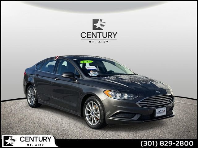 Certified 2017 Ford Fusion SE image 1