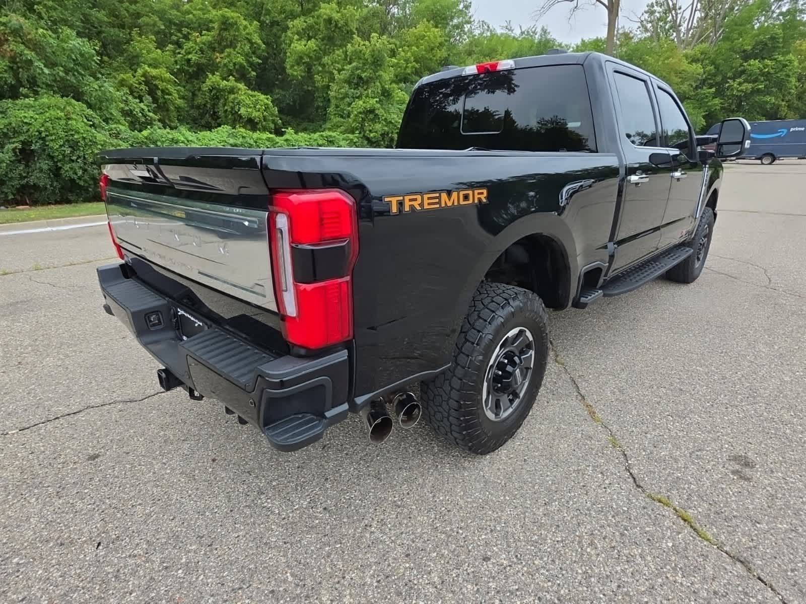 Certified 2023 Ford F250 Platinum w/ Tremor Off-Road Package AWD/4WD image 8