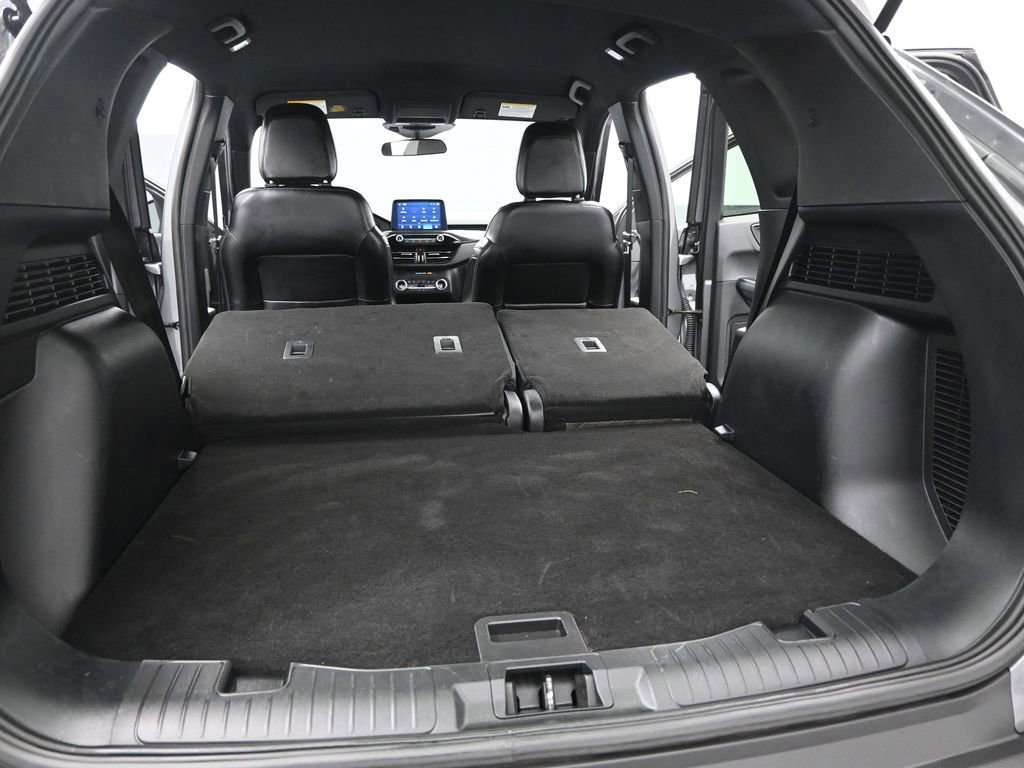 Certified 2025 Ford Escape ST-Line AWD/4WD image 31