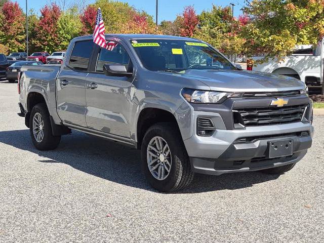 Used 2024 Chevrolet Colorado LT w/ LT Convenience Package II AWD/4WD image 2