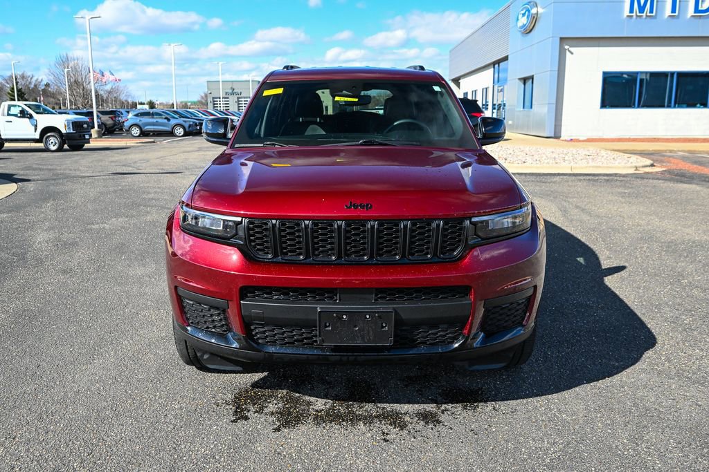 Used 2023 Jeep Grand Cherokee L Laredo AWD/4WD image 12
