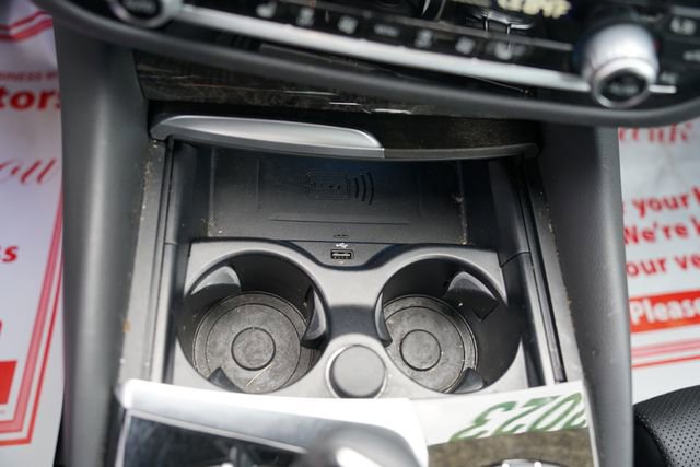 Used 2023 BMW 530e xDrive w/ Premium Package image 19