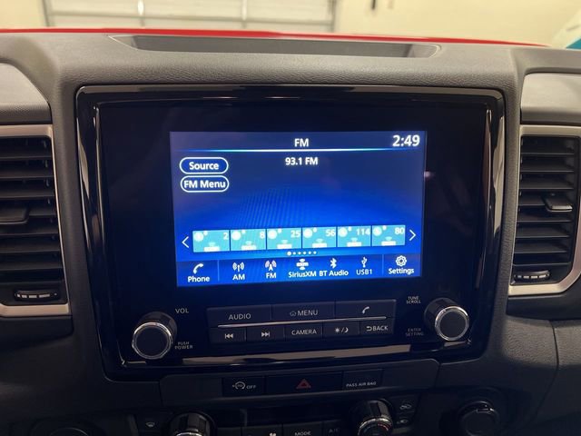 Used 2024 Nissan Frontier SV image 15