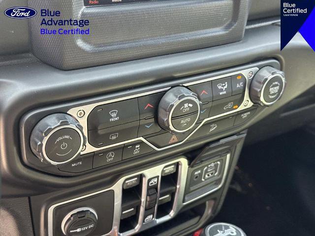 Used 2018 Jeep Wrangler Unlimited Sahara AWD/4WD image 15
