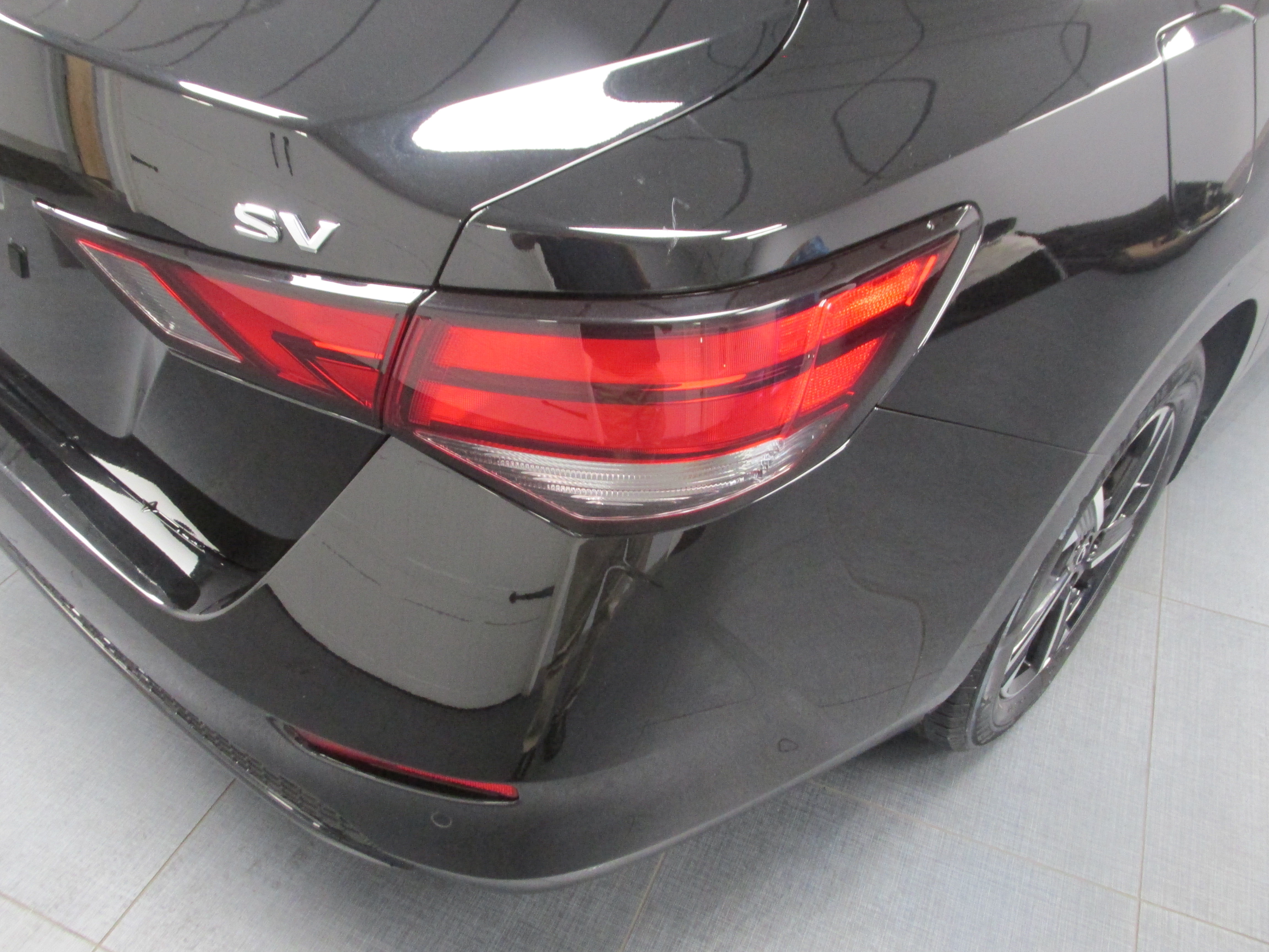 Used 2024 Nissan Sentra SV FWD image 11