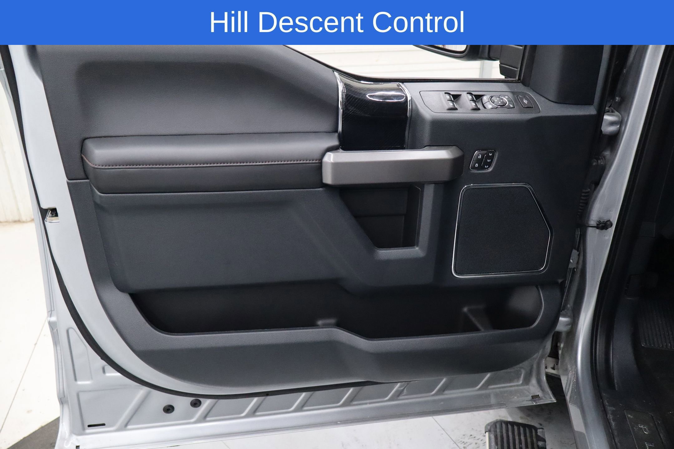 Certified 2022 Ford F250 Platinum w/ FX4 Off-Road Package image 26