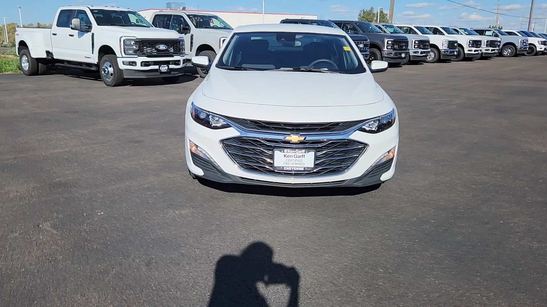 Used 2025 Chevrolet Malibu LT FWD image 4