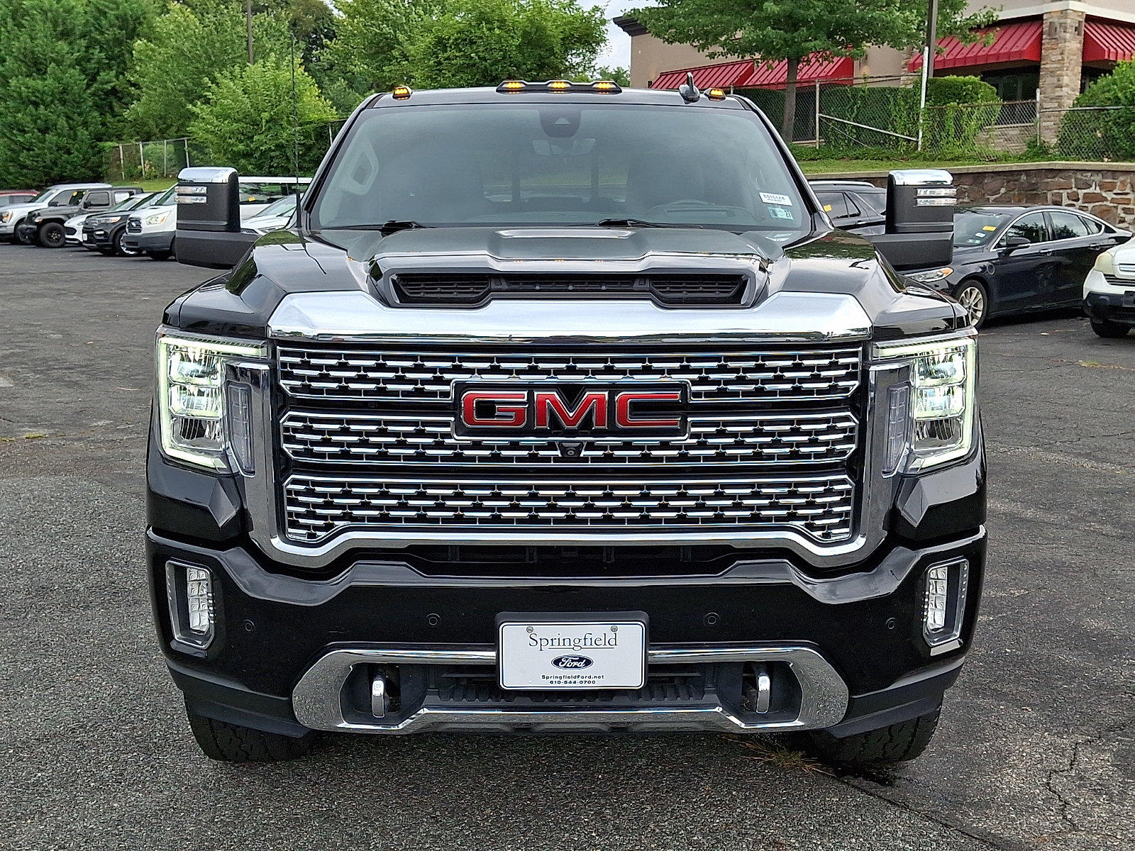 Used 2022 GMC Sierra 2500 Denali w/ Denali Ultimate Package AWD/4WD image 2