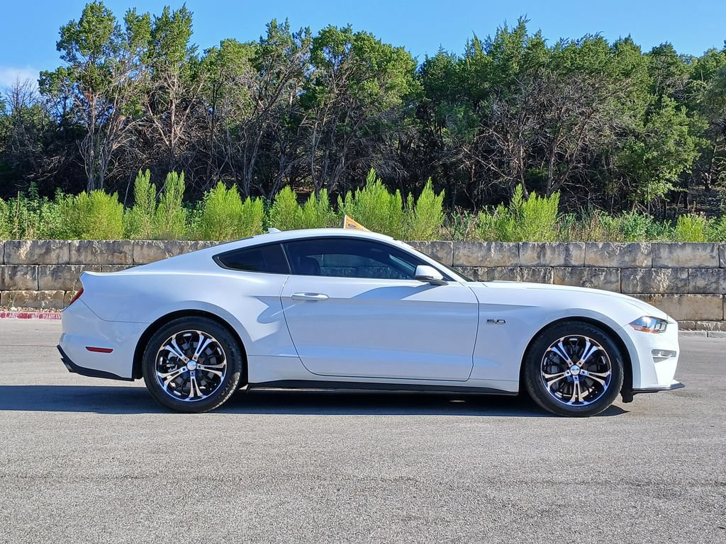 Certified 2022 Ford Mustang GT Premium w/ Equipment Group 401A RWD image 2