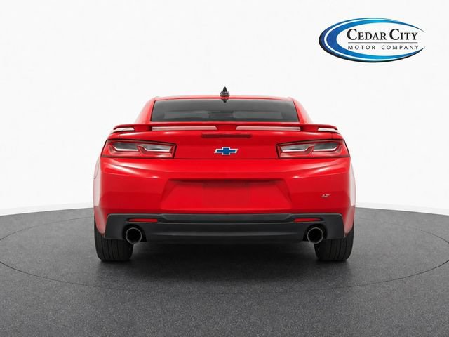 Used 2018 Chevrolet Camaro LT RWD image 6