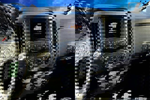 Used 2018 Chevrolet Silverado 1500 LT w/ All Star Edition image 6