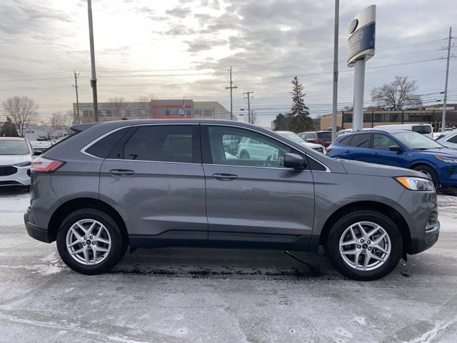 Certified 2023 Ford Edge SEL w/ Convenience Package image 2