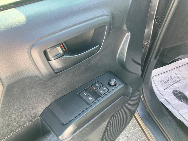 Used 2019 Toyota Tacoma SR w/ SX Package RWD image 17