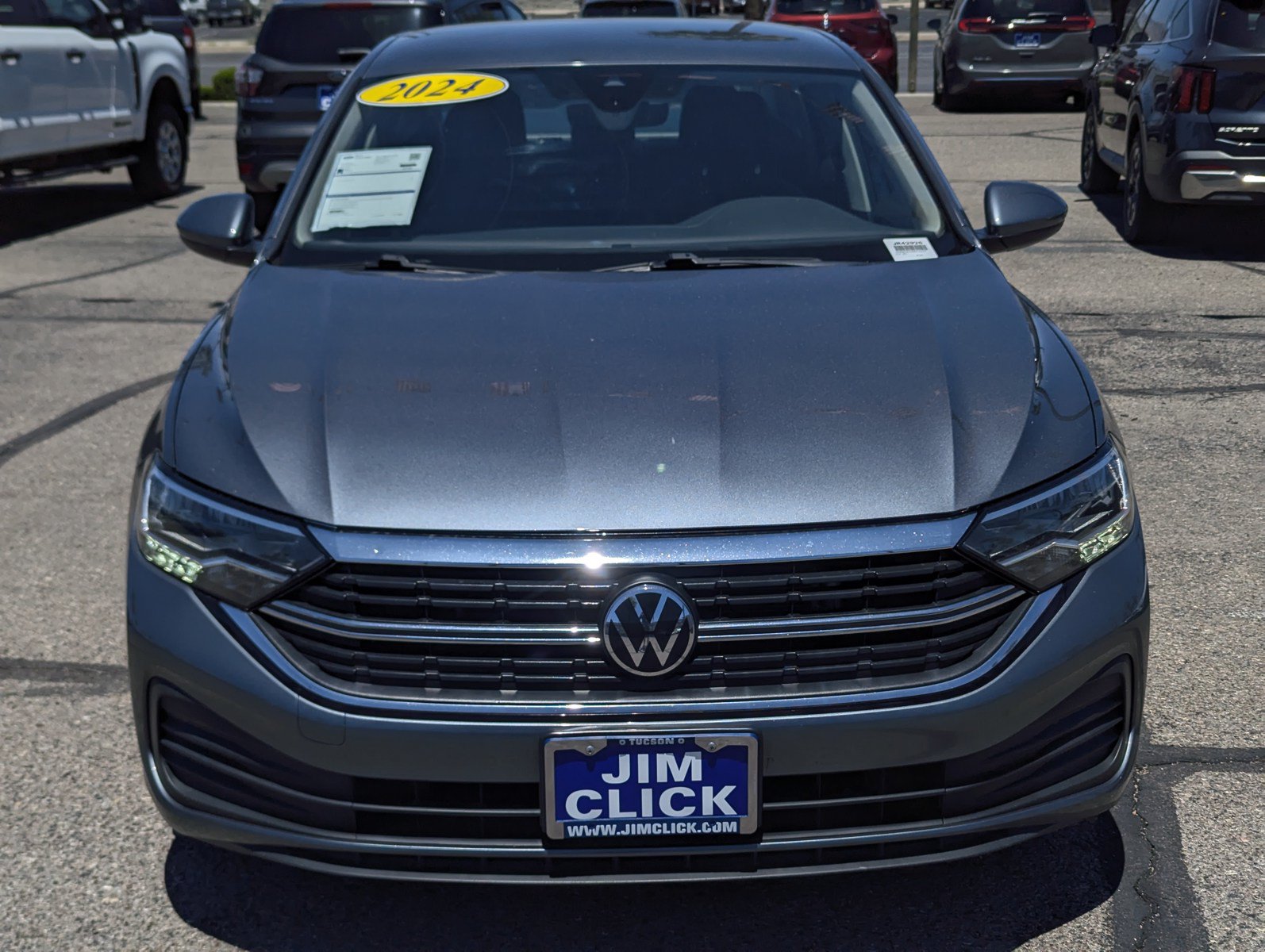 Used 2024 Volkswagen Jetta SE FWD image 6
