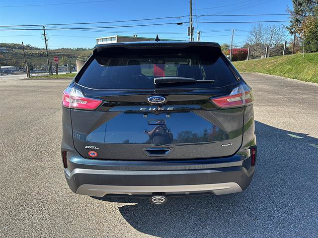 Certified 2024 Ford Edge SEL w/ Convenience Package AWD/4WD image 3