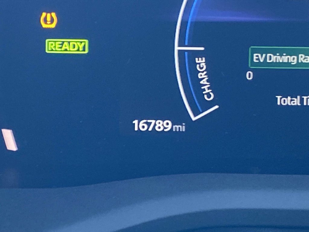 Used 2026 Toyota Camry LE FWD image 35