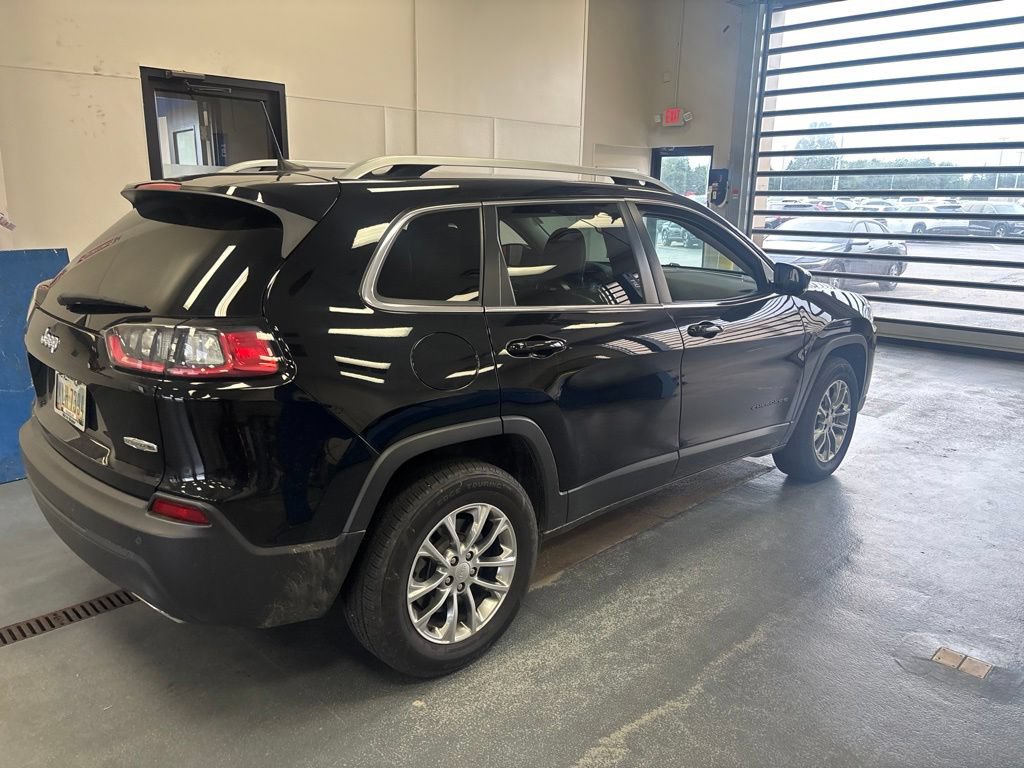 Used 2021 Jeep Cherokee Latitude Lux w/ Comfort/Convenience Group AWD/4WD image 9