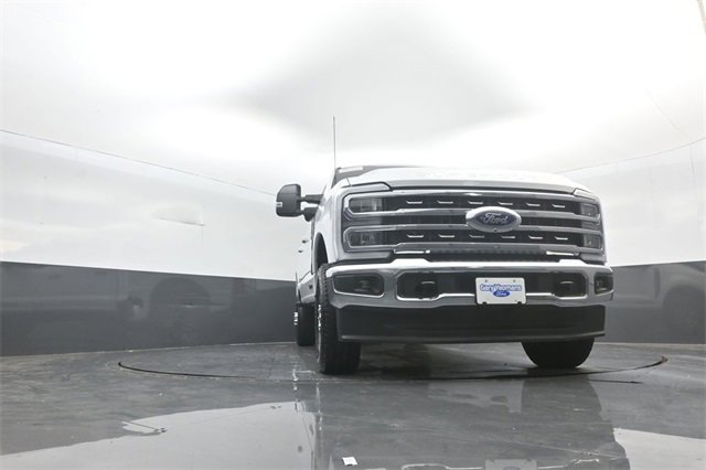 Certified 2025 Ford F350 Lariat image 27