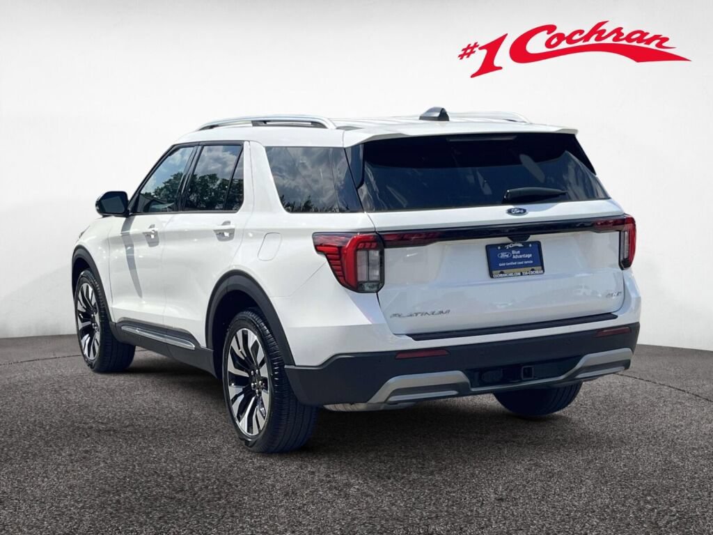 Certified 2025 Ford Explorer Platinum w/ LUX Leather Package AWD/4WD image 10