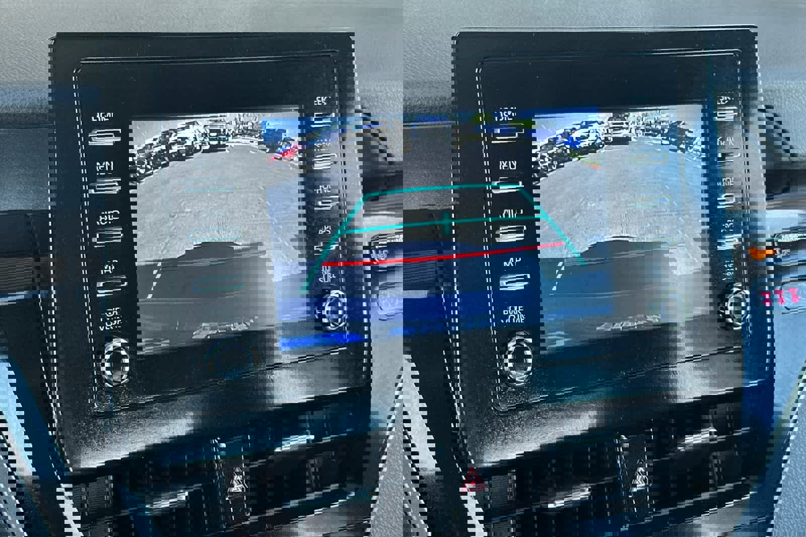 Used 2024 Toyota Camry SE FWD image 18