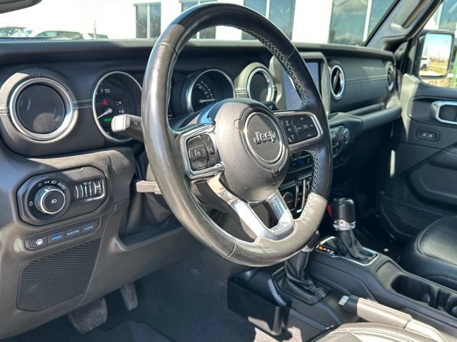 Used 2021 Jeep Wrangler Unlimited Sahara w/ Cold Weather Group AWD/4WD image 16