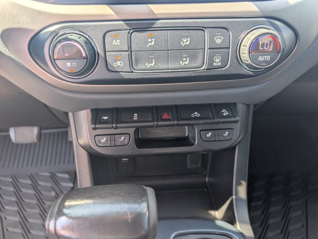 Used 2018 Chevrolet Colorado Z71 AWD/4WD image 15