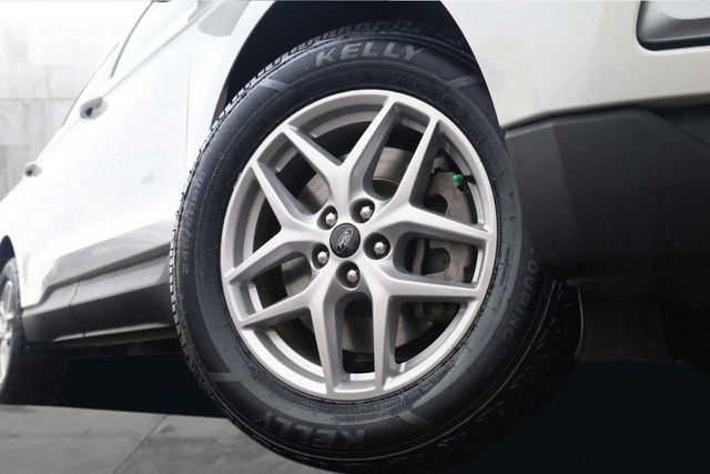 Certified 2024 Ford Edge SEL image 6