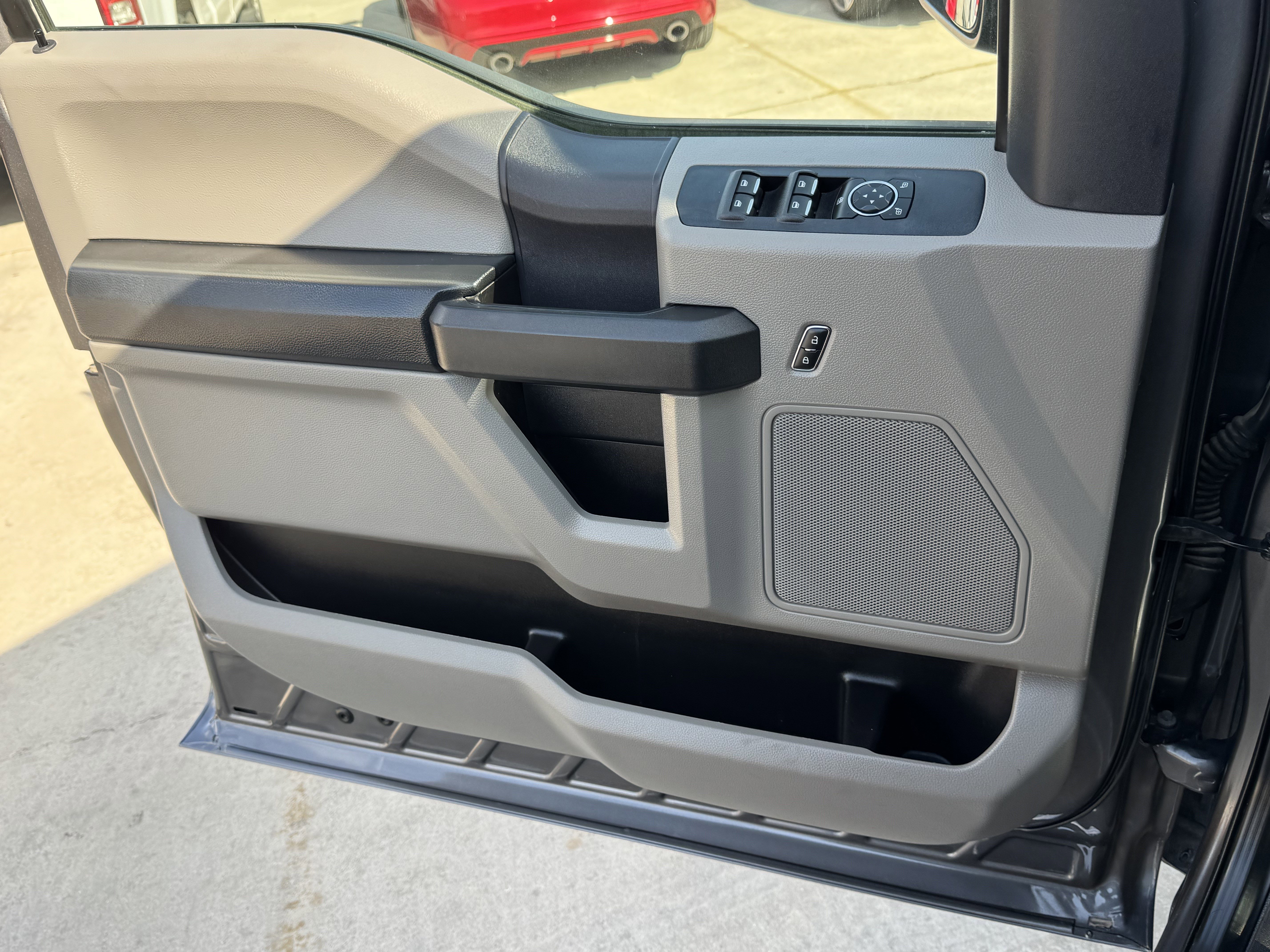 Certified 2022 Ford F250 XL w/ STX Appearance Package image 24