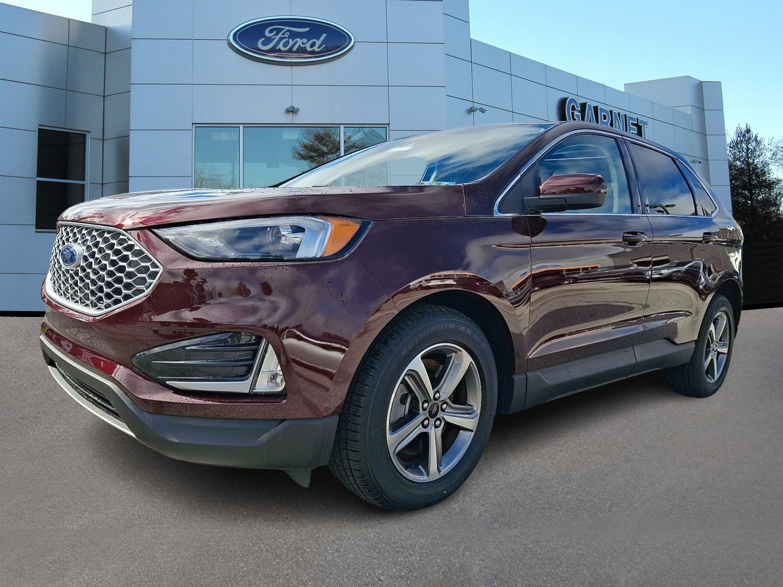 Certified 2024 Ford Edge SEL w/ Convenience Package AWD/4WD image 4