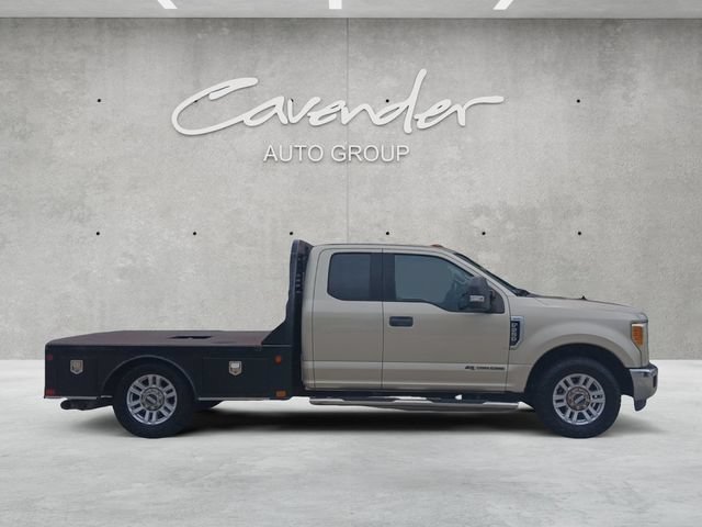 Certified 2017 Ford F250 XLT w/ XLT Value Package RWD image 18