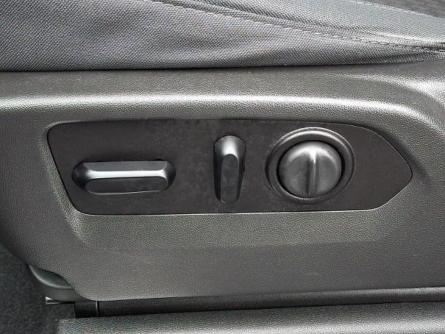 Used 2020 Chevrolet Silverado 1500 LT w/ All-Star Edition image 25