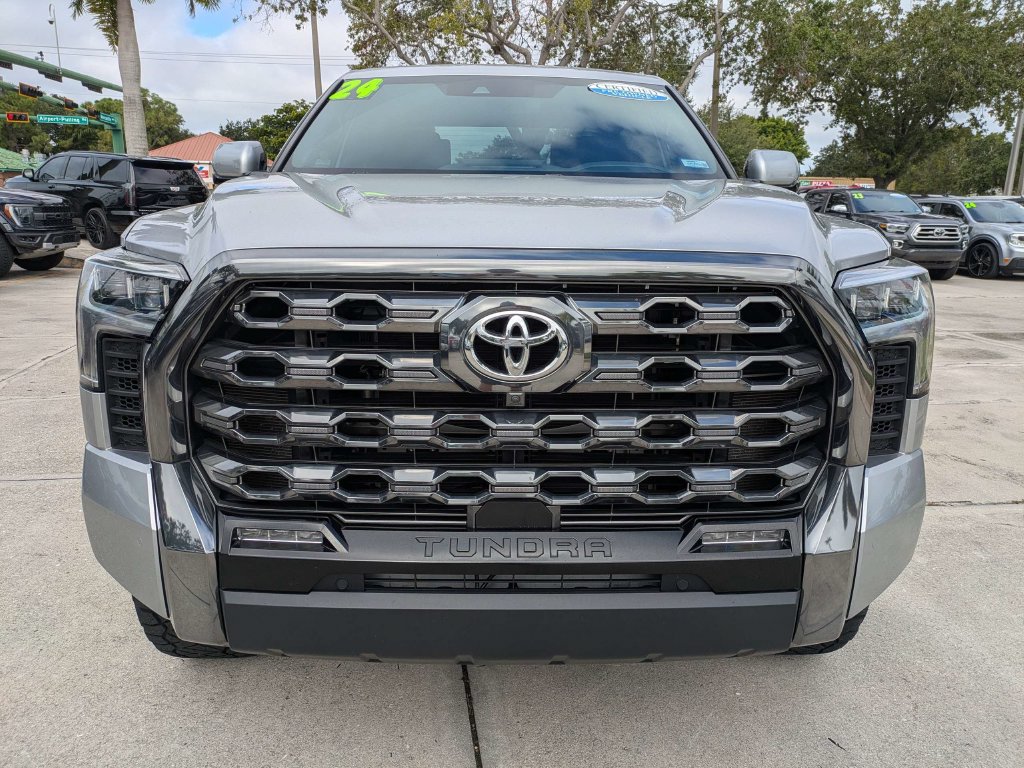 Used 2024 Toyota Tundra Platinum AWD/4WD image 8