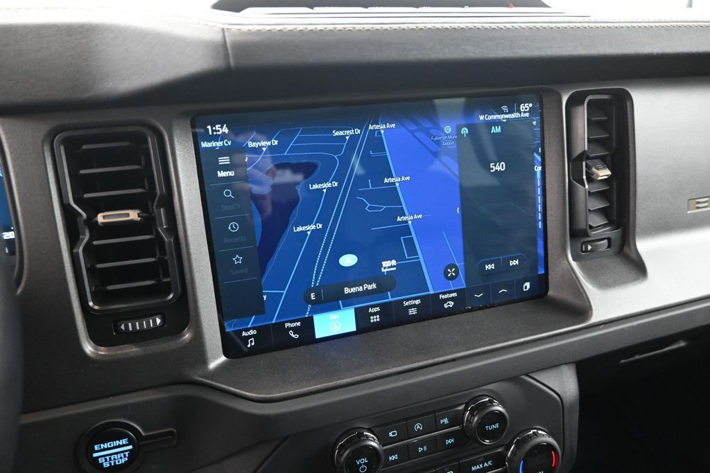 Certified 2025 Ford Bronco Badlands AWD/4WD image 13