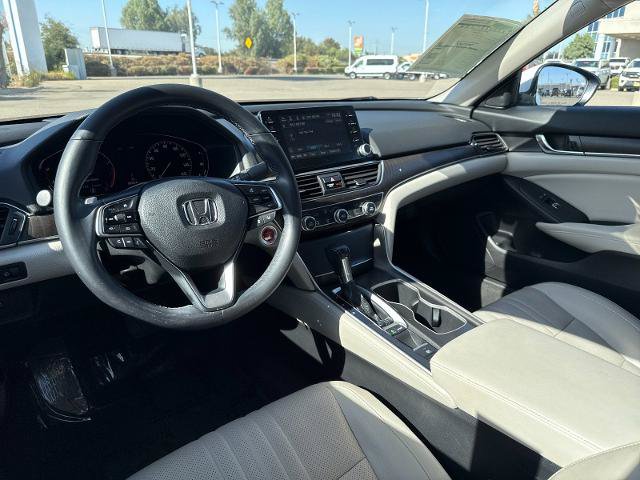 Used 2018 Honda Accord Touring image 9