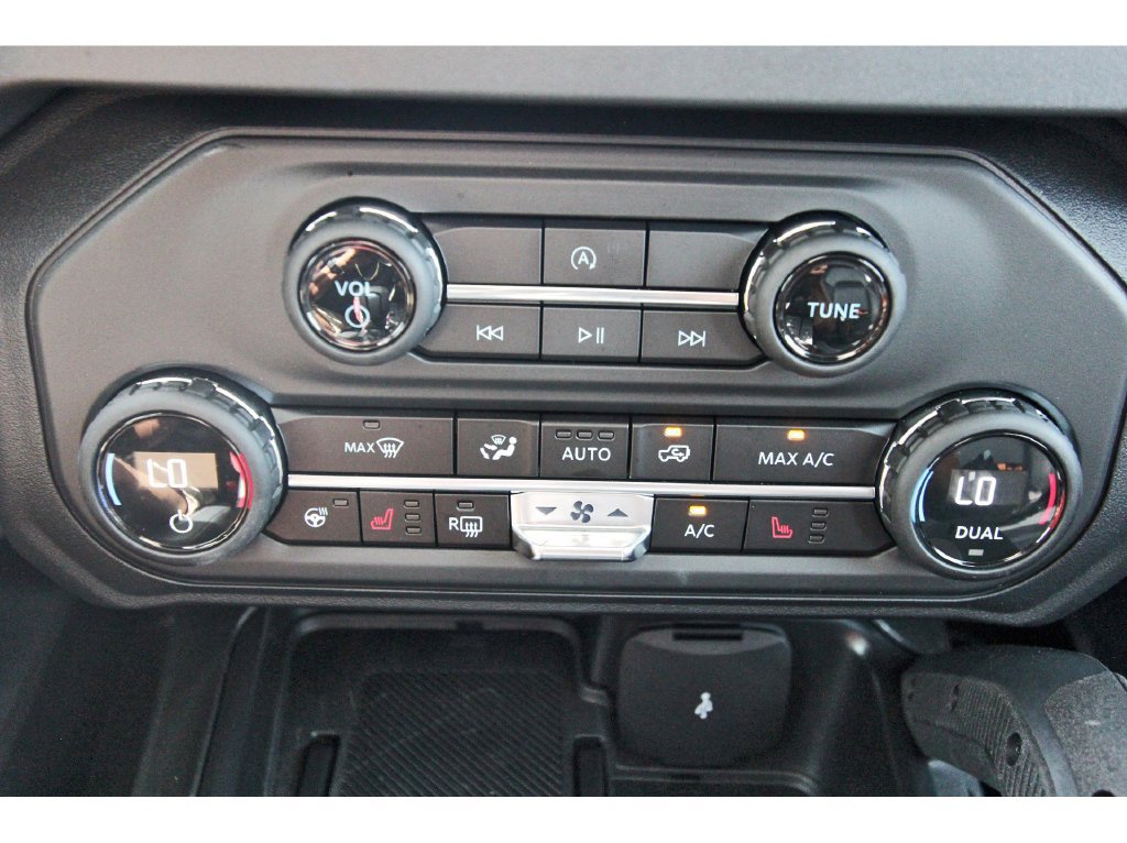 Certified 2026 Ford Bronco Badlands AWD/4WD image 32